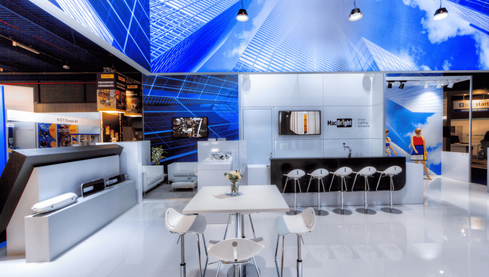 Expofloor white high gloss exhibition inspiration
