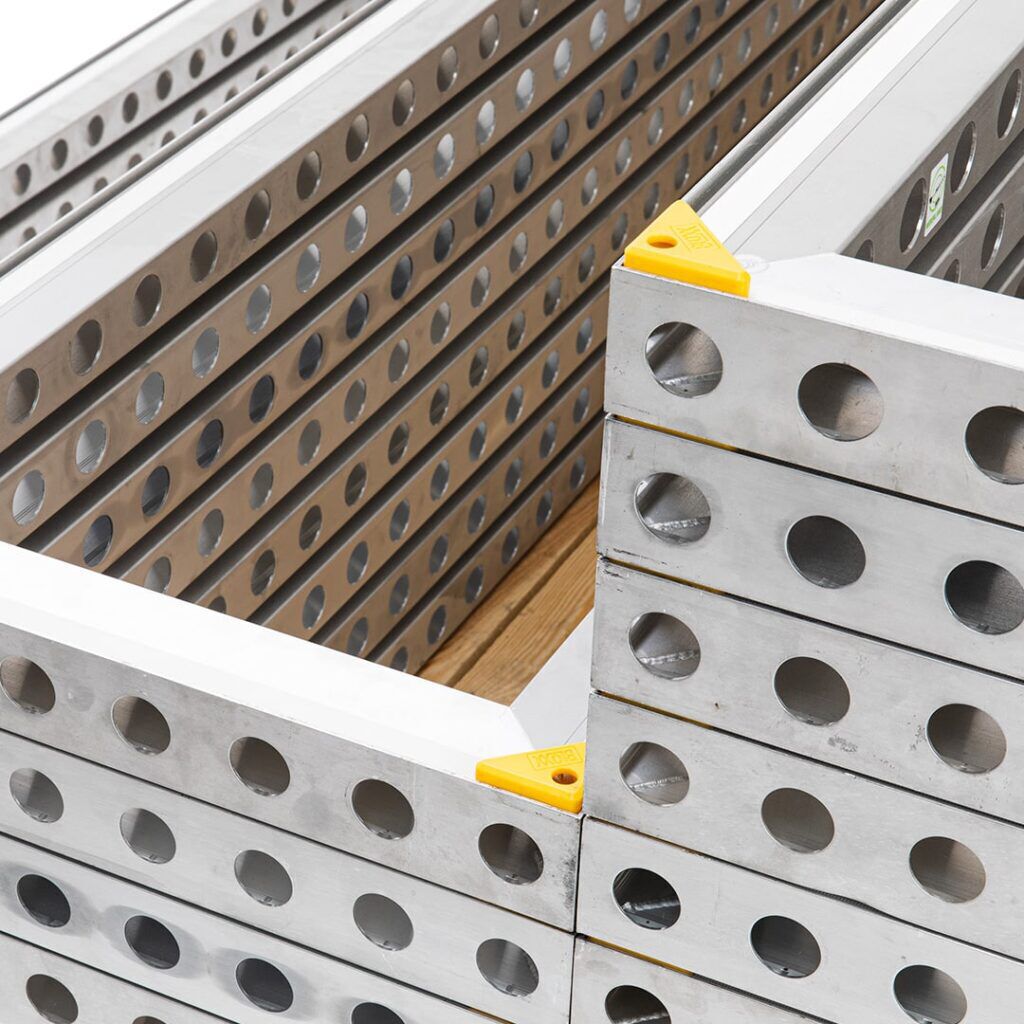 Bloxx stacking solution Aluvision